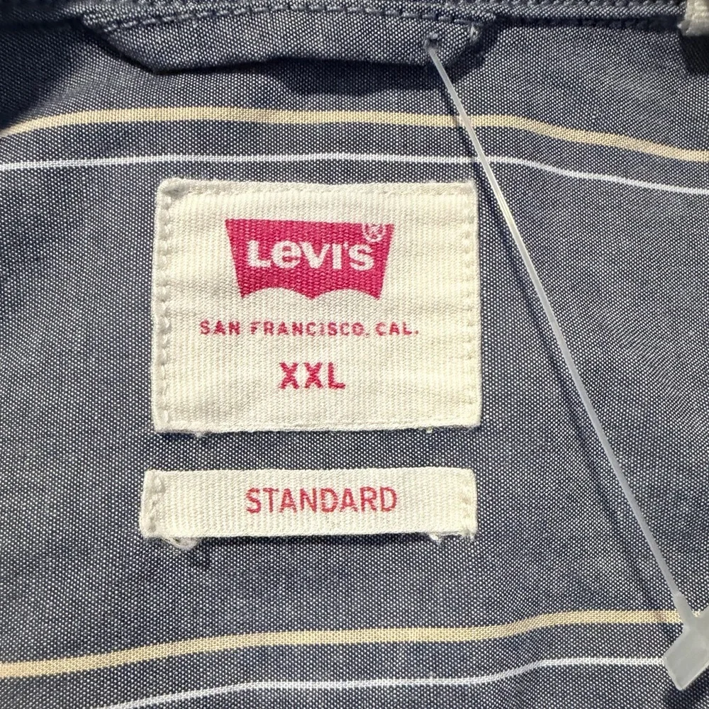 Levi's Men's Gray Pinstripe Button Down Shirt